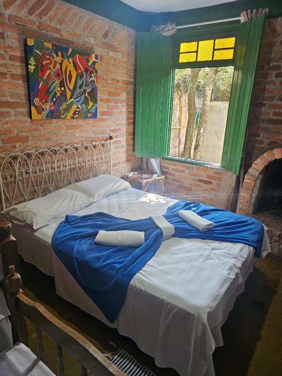 Kyrios Flats Bed & Breakfast Маресиас Екстериор снимка