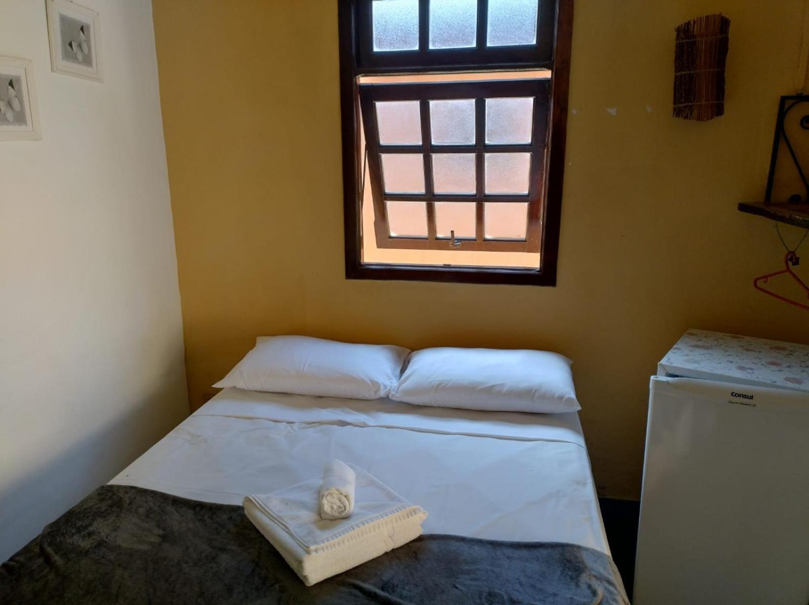 Kyrios Flats Bed & Breakfast Маресиас Екстериор снимка